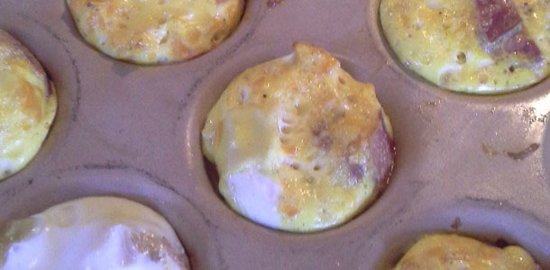 Breakfast Egg Cups with Laughing Cow Cheese - wls friendly recipe 